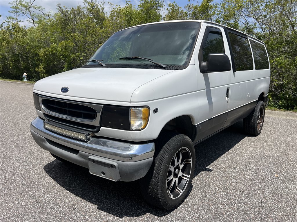 1998 Ford E-150 - $4,999