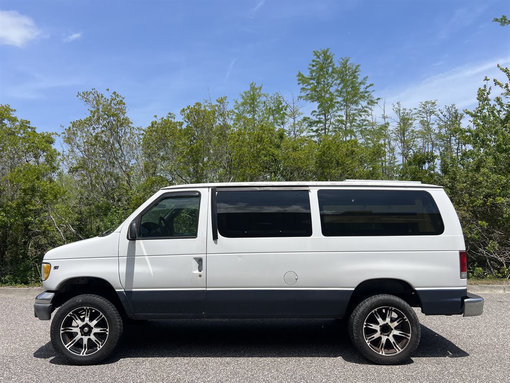 1998 Ford E-150 - $4,999