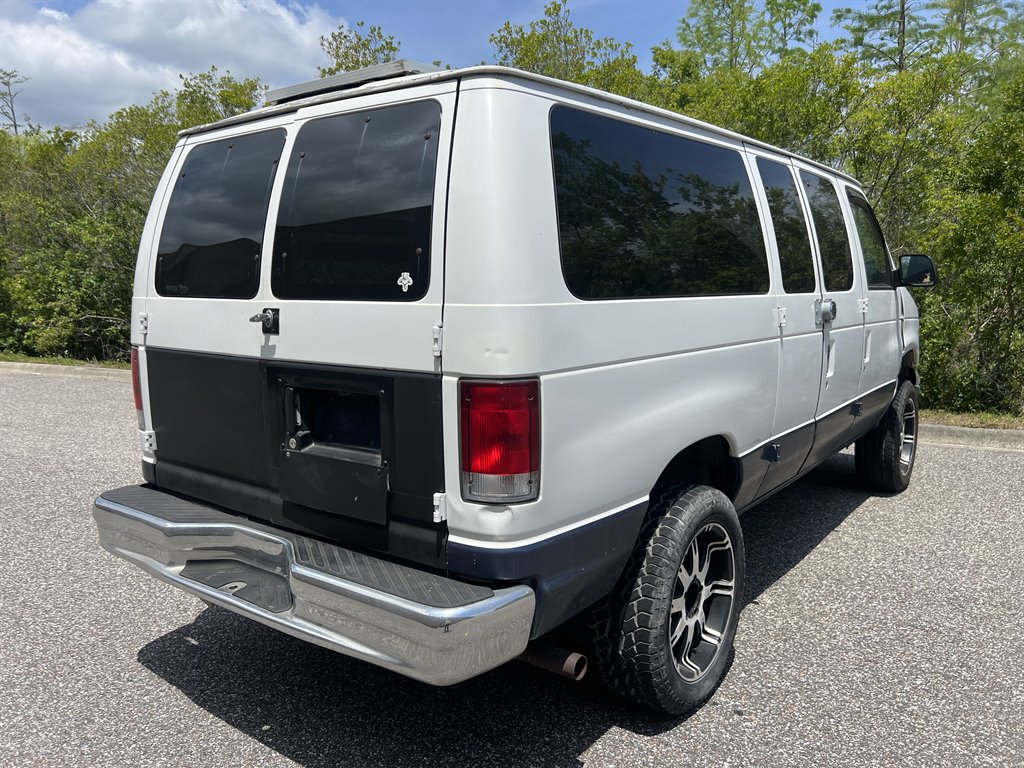 1998 Ford E-150 - $4,999