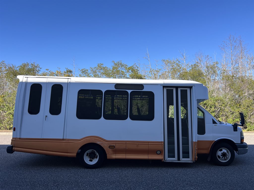 2013 Chevrolet Express - $7,999