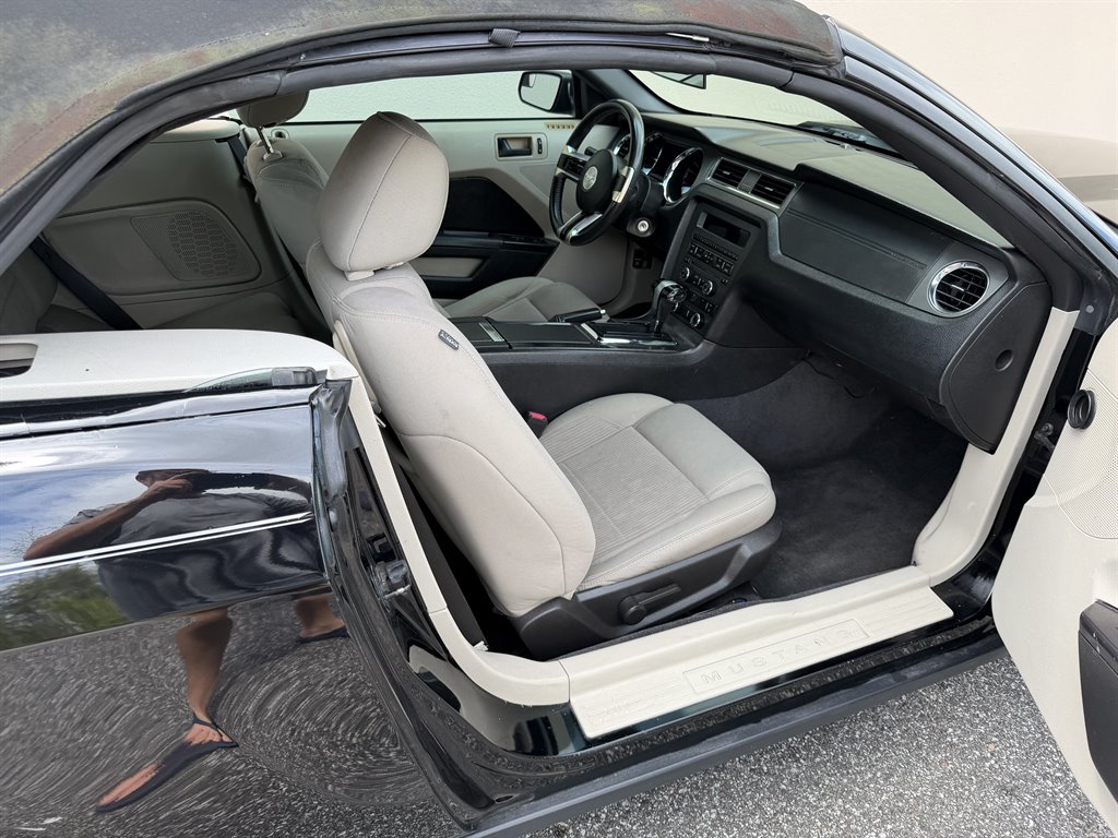 2011 Ford Mustang - $6,999