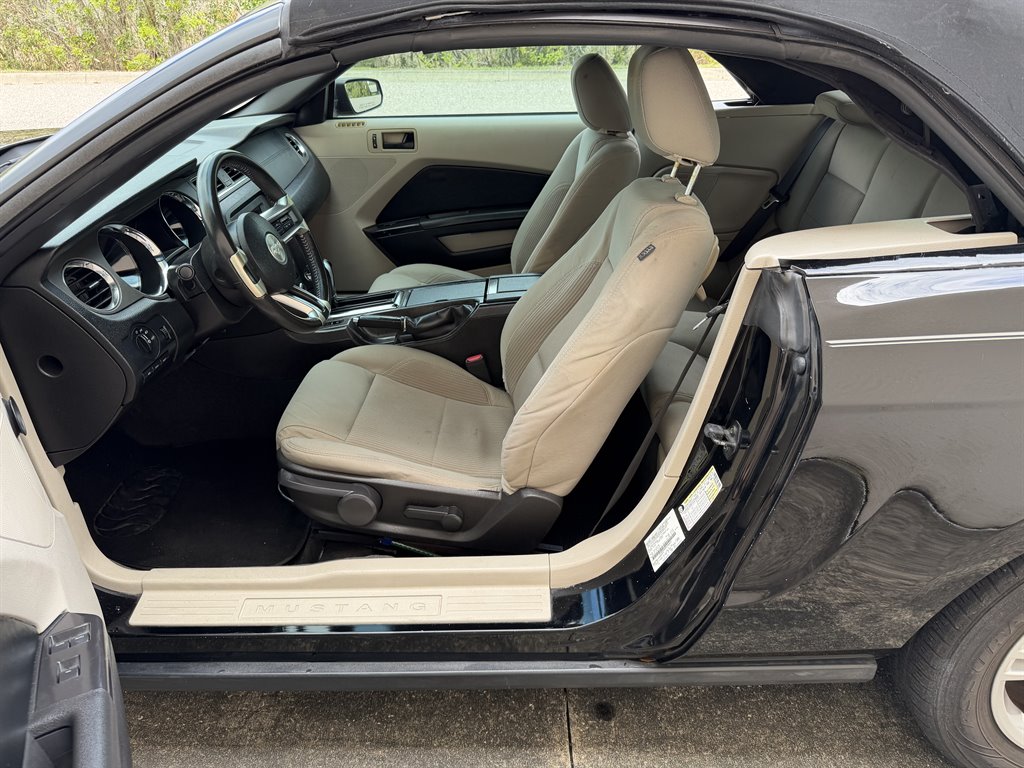 2011 Ford Mustang - $6,999