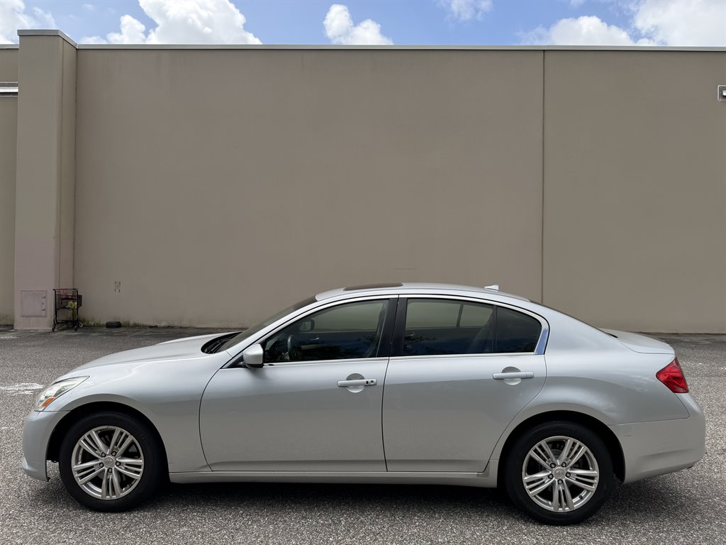 2015 INFINITI Q40 - $6,999
