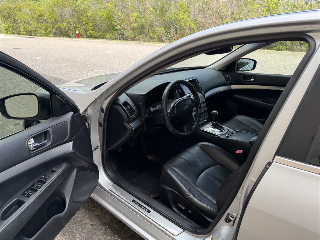 2015 INFINITI Q40 - $6,999