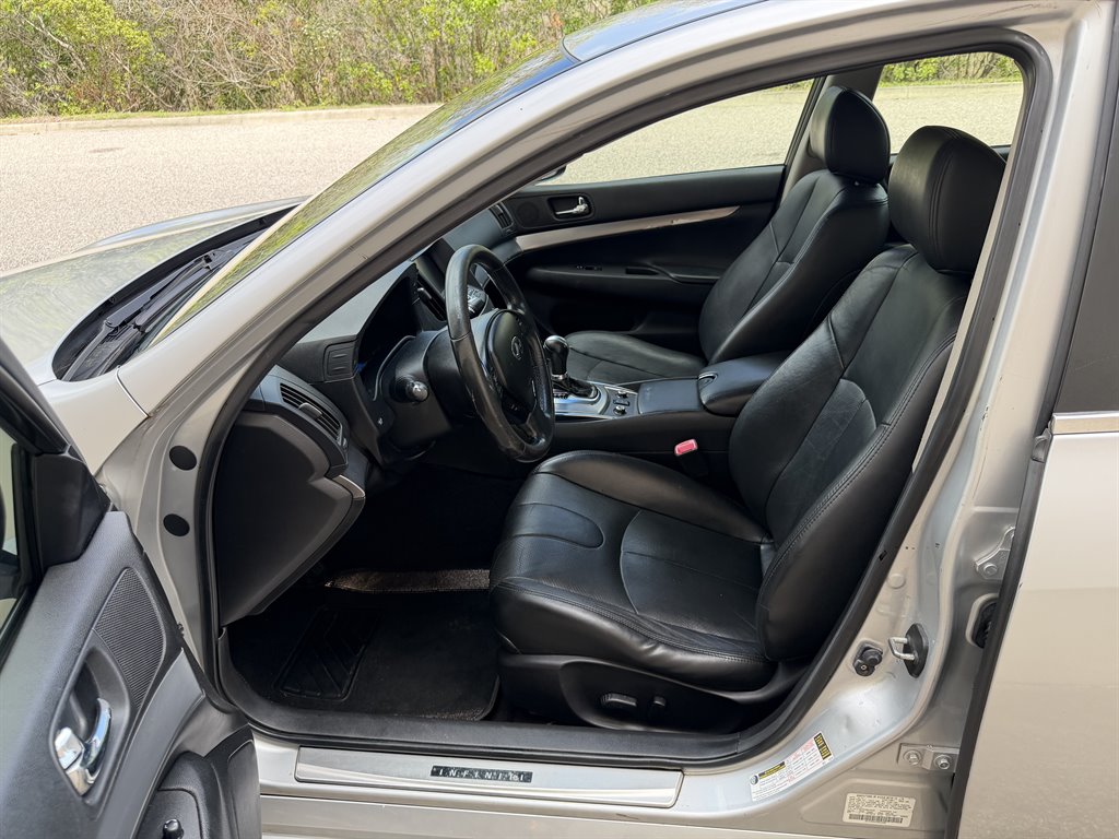 2015 INFINITI Q40 - $6,999