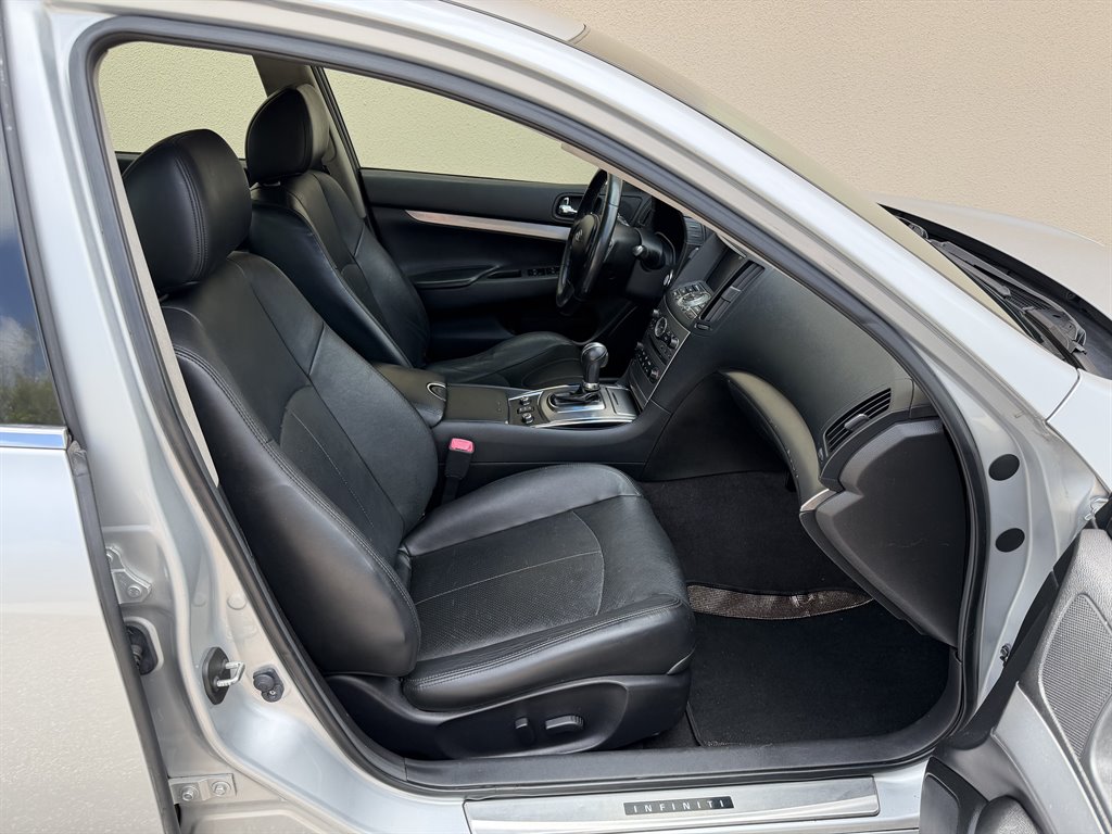 2015 INFINITI Q40 - $6,999