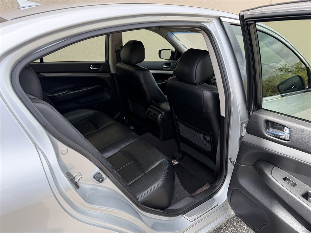 2015 INFINITI Q40 - $6,999