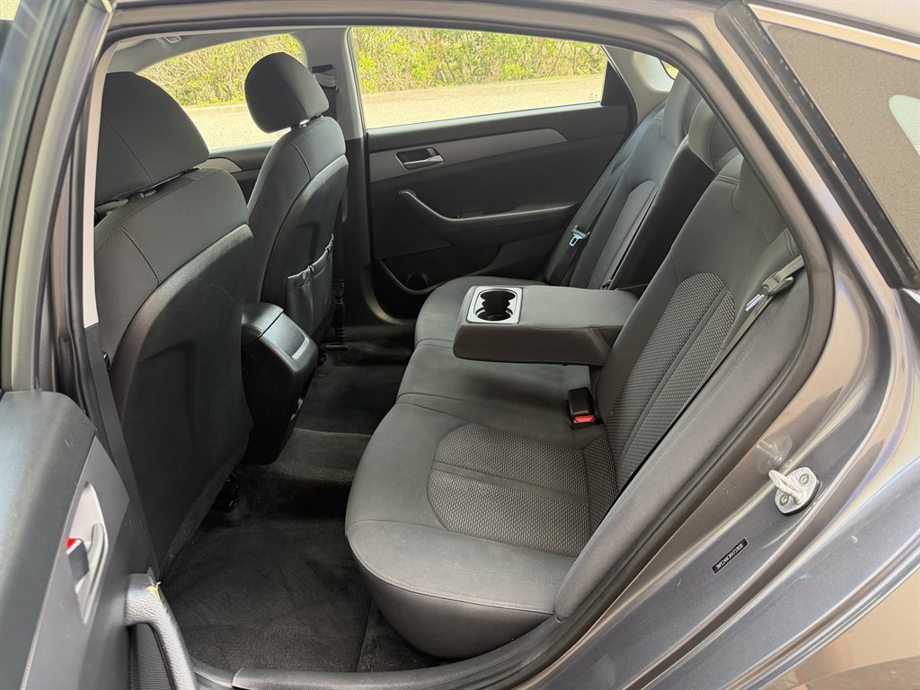2019 Hyundai Sonata - $8,999
