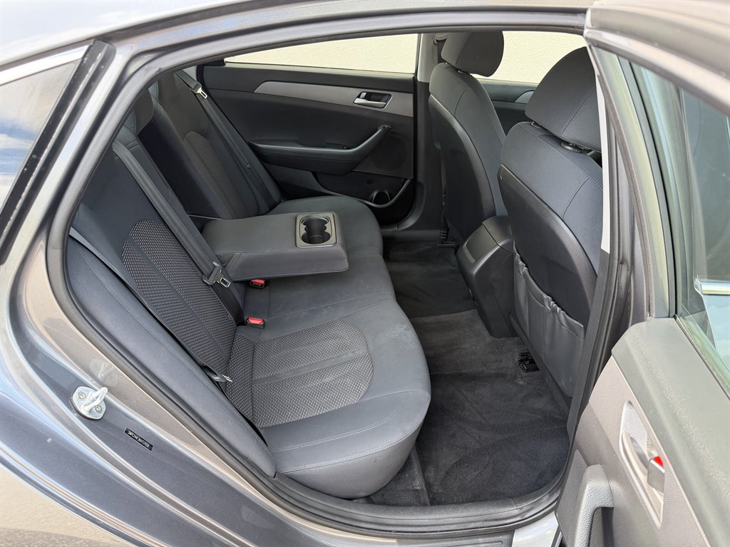2019 Hyundai Sonata - $8,999