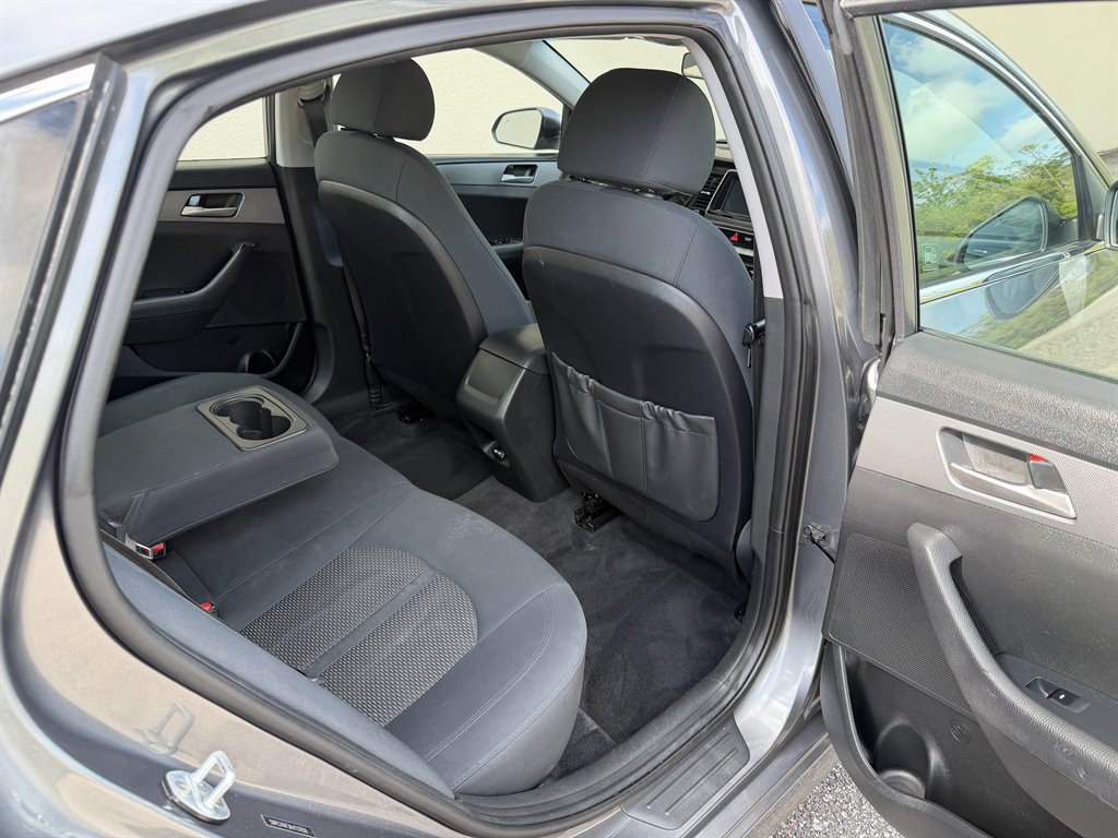 2019 Hyundai Sonata - $8,999