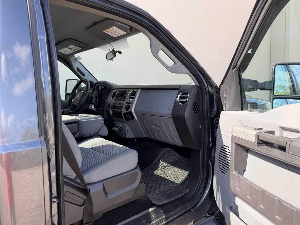 2015 Ford F-250 - $11,999