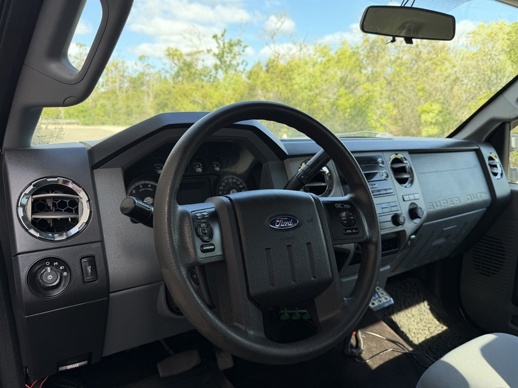 2015 Ford F-250 - $11,999