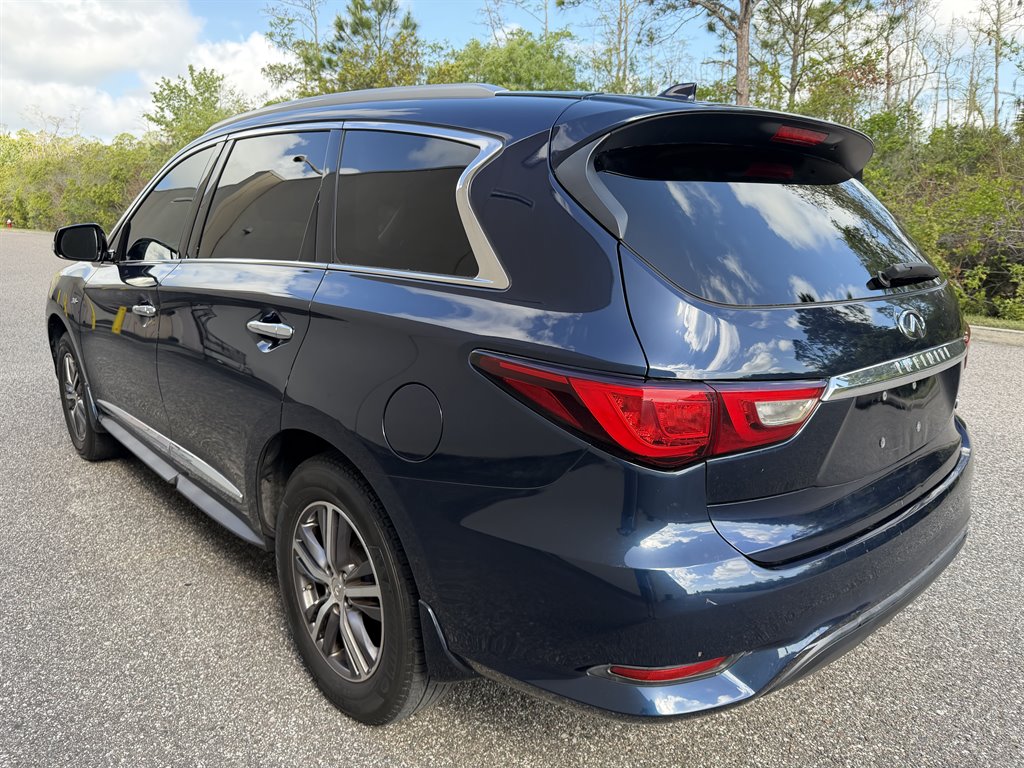 2017 INFINITI QX60 - $10,499