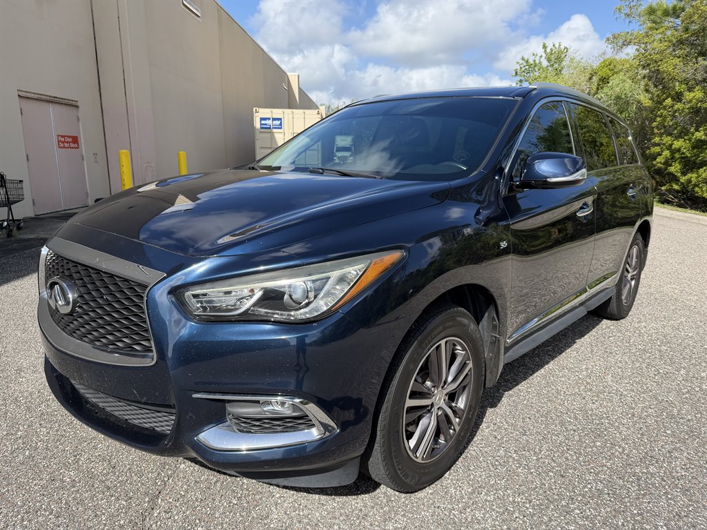 2017 INFINITI QX60 - $10,499