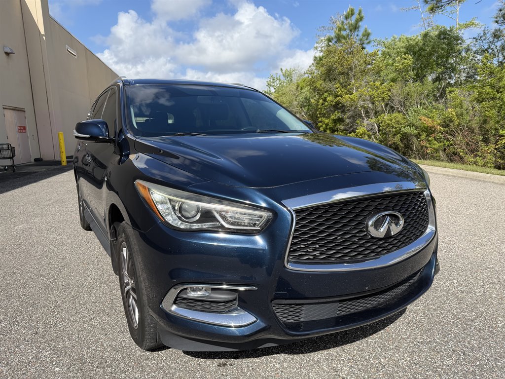 2017 INFINITI QX60 - $10,499