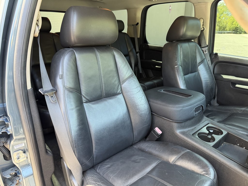 2010 Chevrolet Tahoe - $9,999