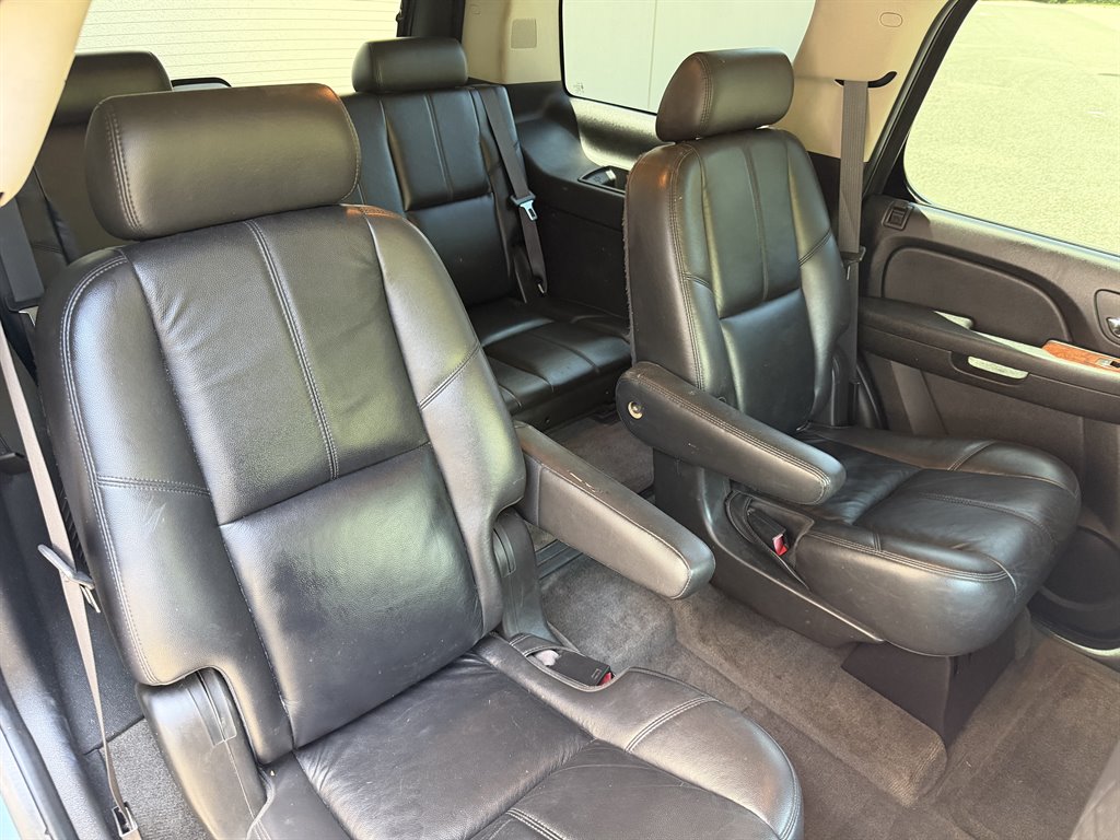 2010 Chevrolet Tahoe - $9,999