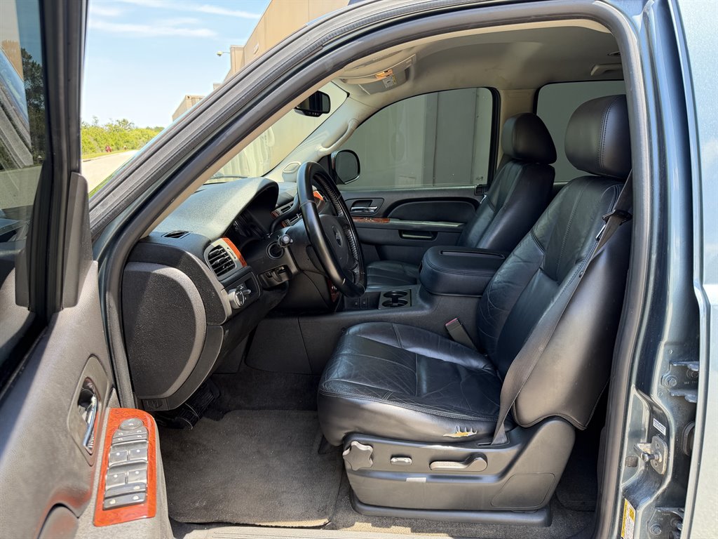 2010 Chevrolet Tahoe - $9,999