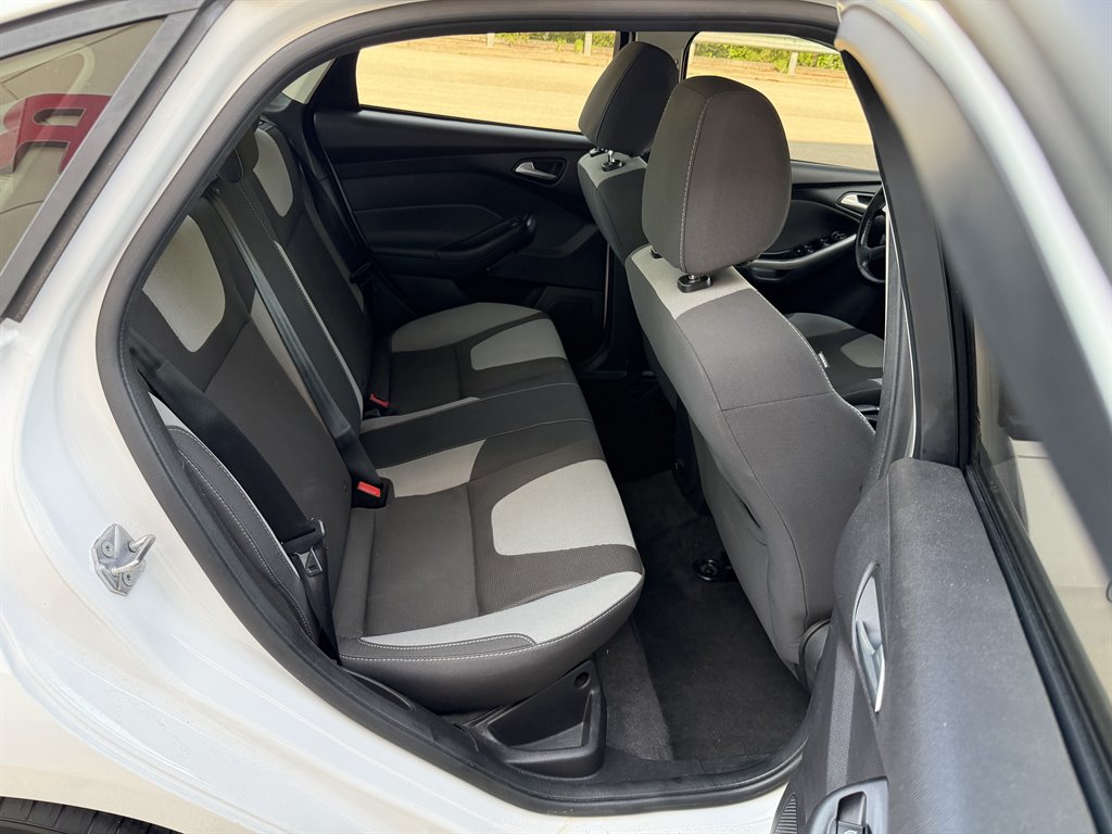 2012 Ford Focus - $4,699