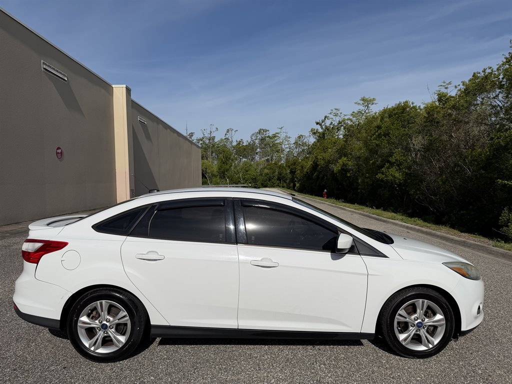 2012 Ford Focus - $4,699