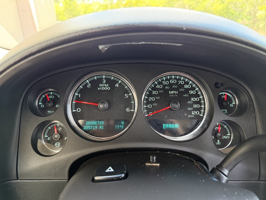 2013 Chevrolet Suburban - $5,999