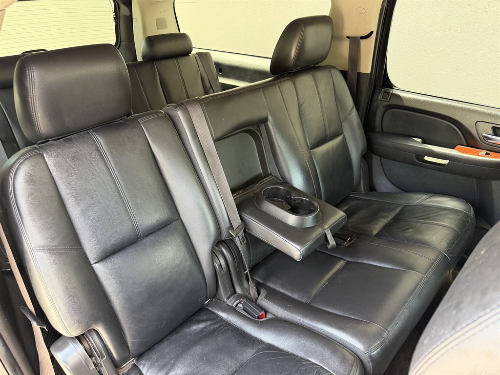 2013 Chevrolet Suburban - $5,999