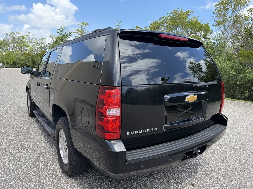 2013 Chevrolet Suburban - $5,999