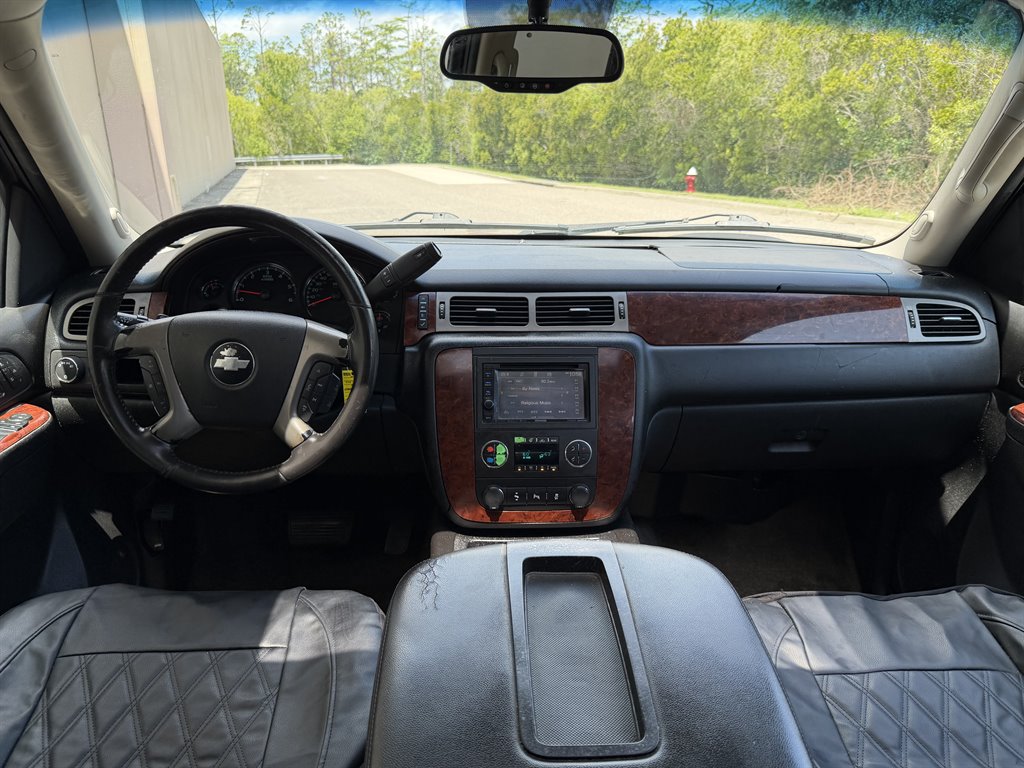 2013 Chevrolet Suburban - $5,999
