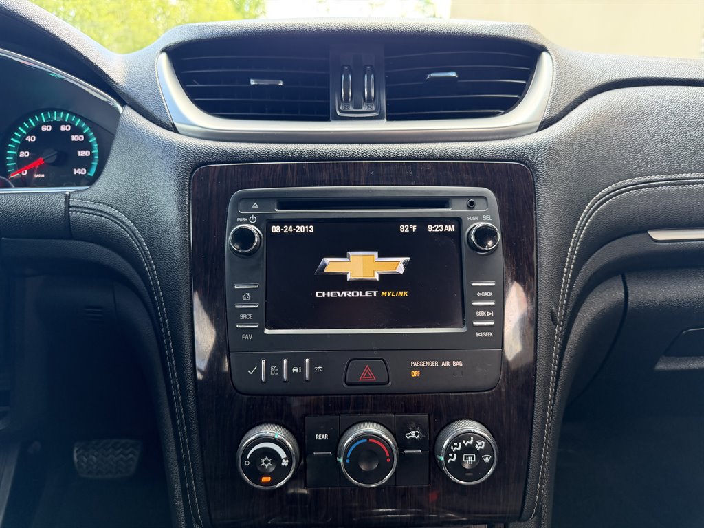 2017 Chevrolet Traverse - $9,499