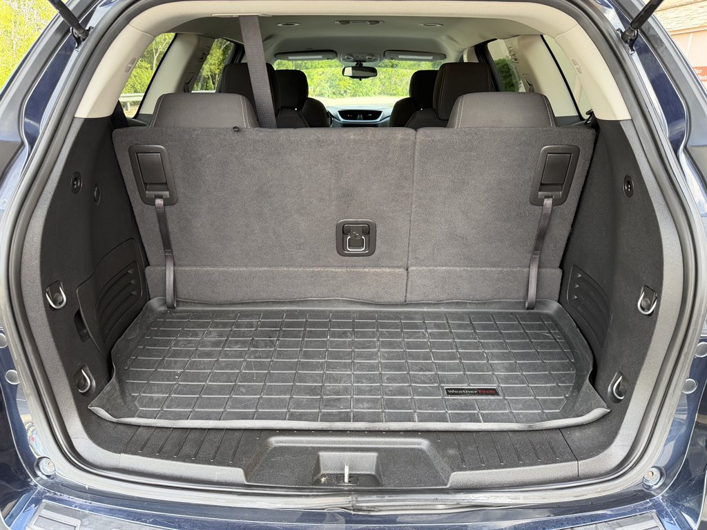 2017 Chevrolet Traverse - $9,499