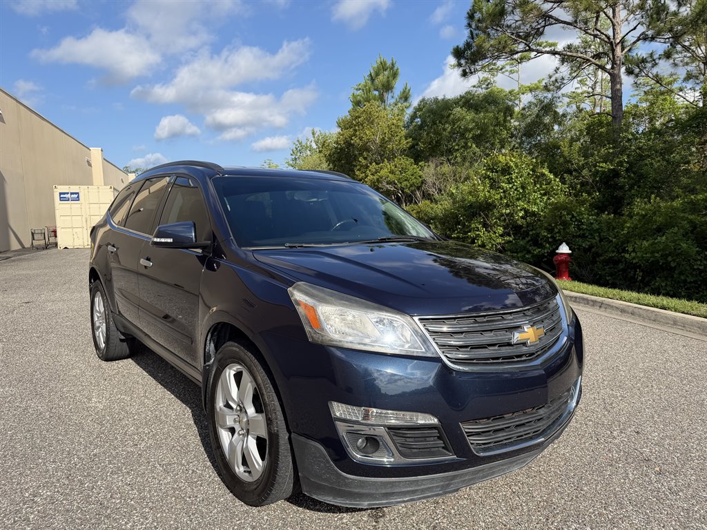 2017 Chevrolet Traverse - $9,499