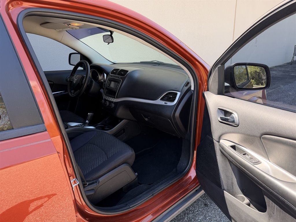 2013 Dodge Journey - $4,799