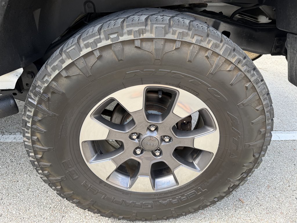 2015 Jeep Wrangler - $14,999