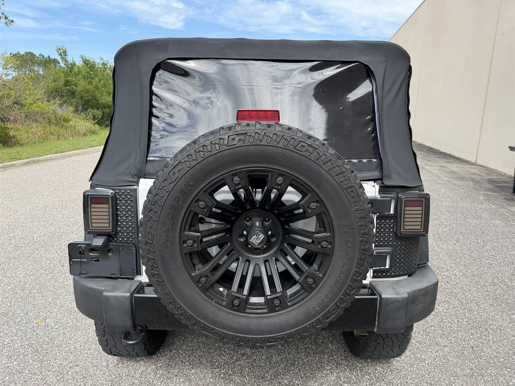 2015 Jeep Wrangler - $14,999