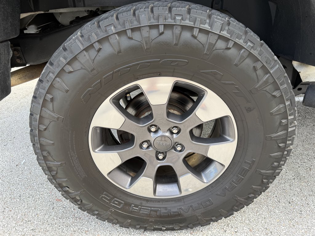 2015 Jeep Wrangler - $14,999