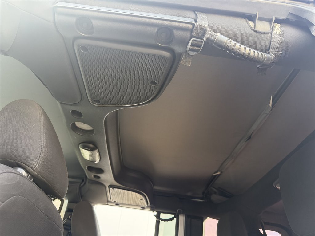 2015 Jeep Wrangler - $14,999