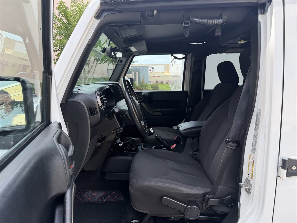 2015 Jeep Wrangler - $14,999