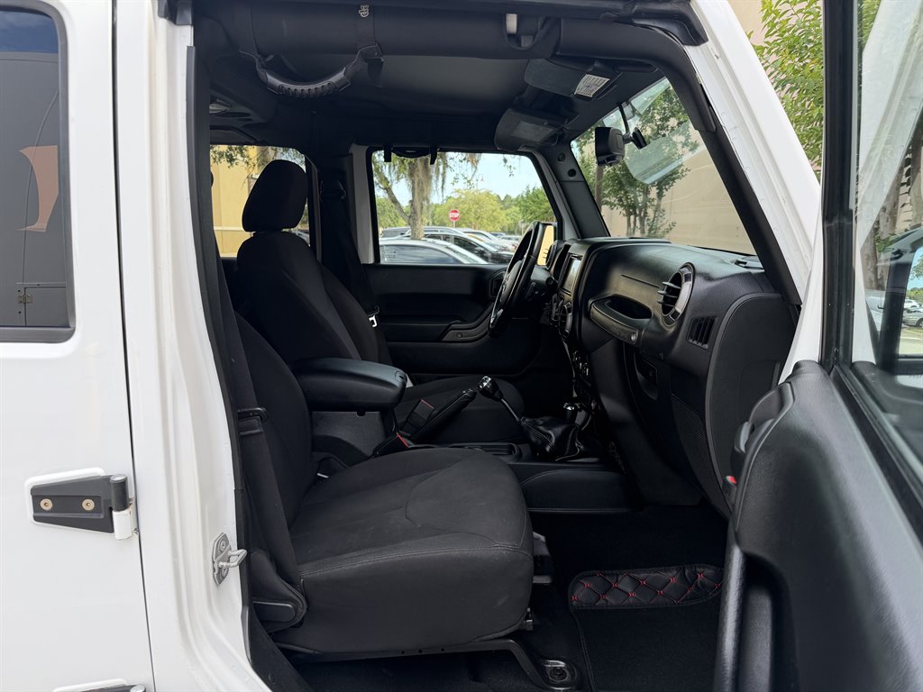 2015 Jeep Wrangler - $14,999
