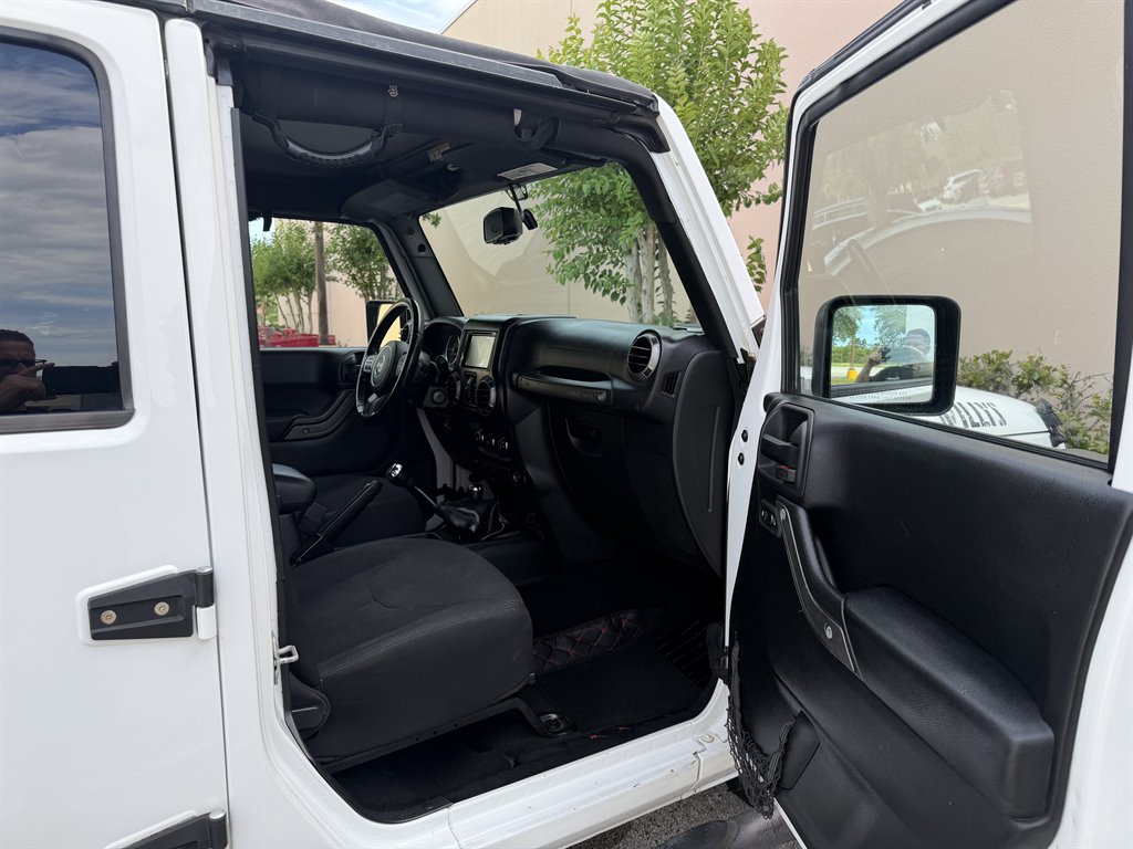 2015 Jeep Wrangler - $14,999