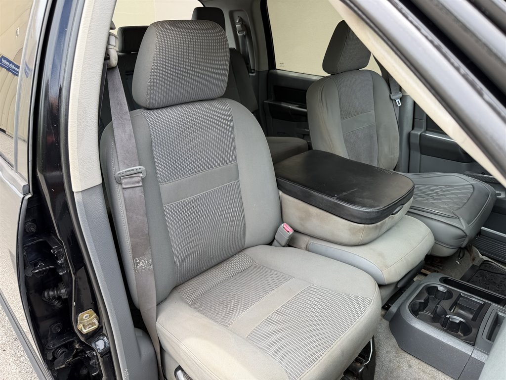 2006 Dodge Ram - $4,499
