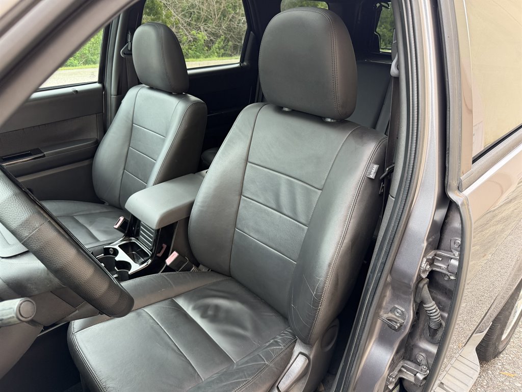 2010 Ford Escape - $4,999