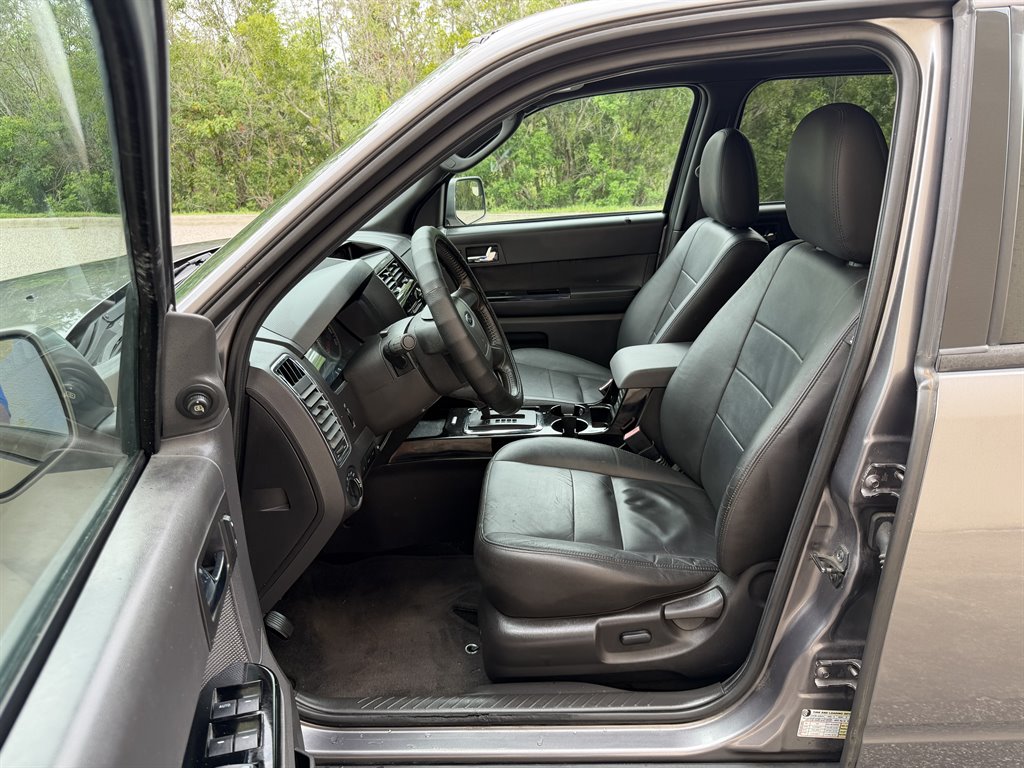 2010 Ford Escape - $4,999