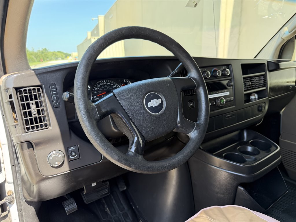 2008 Chevrolet Express - $3,999