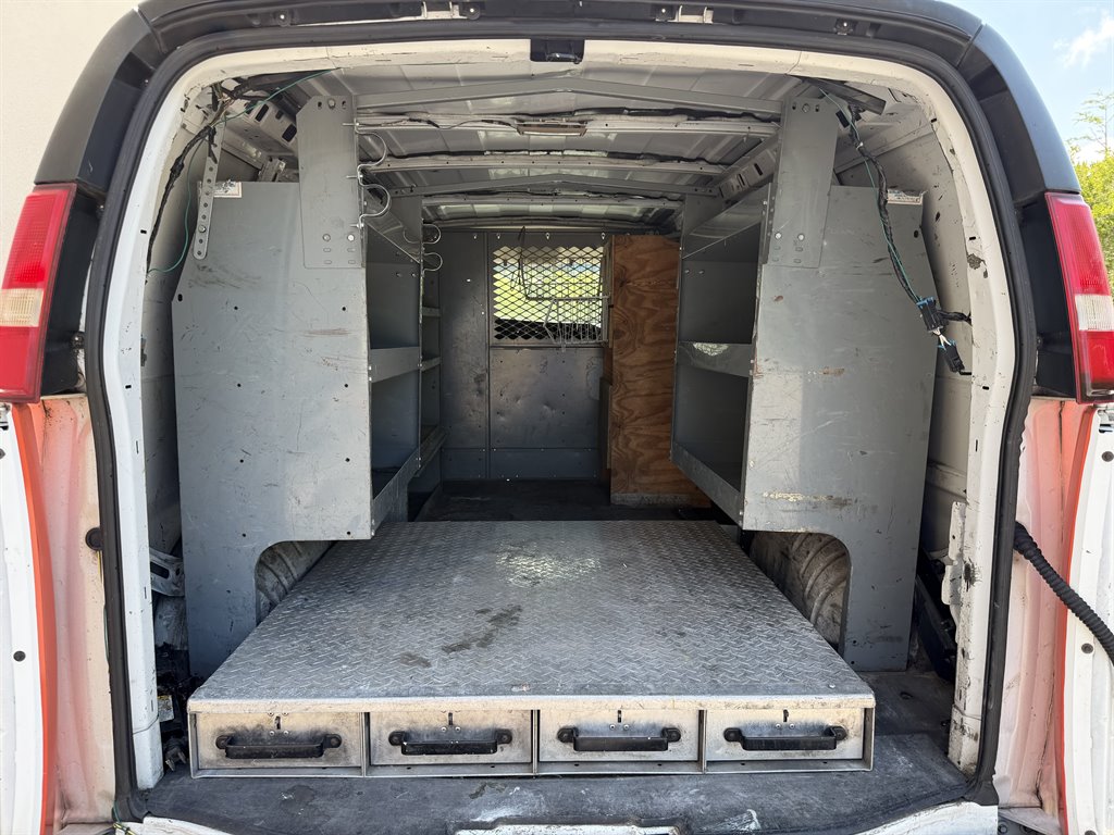 2008 Chevrolet Express - $3,999