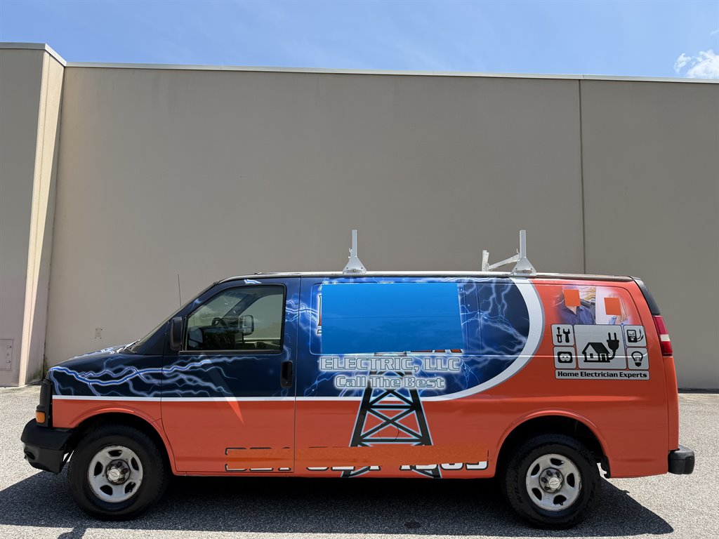 2008 Chevrolet Express - $3,999
