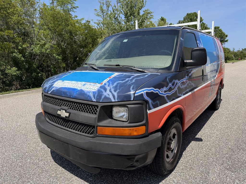 2008 Chevrolet Express - $3,999