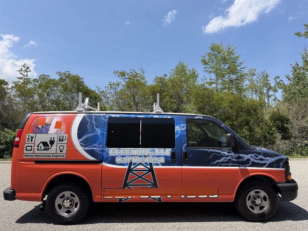 2008 Chevrolet Express - $3,999