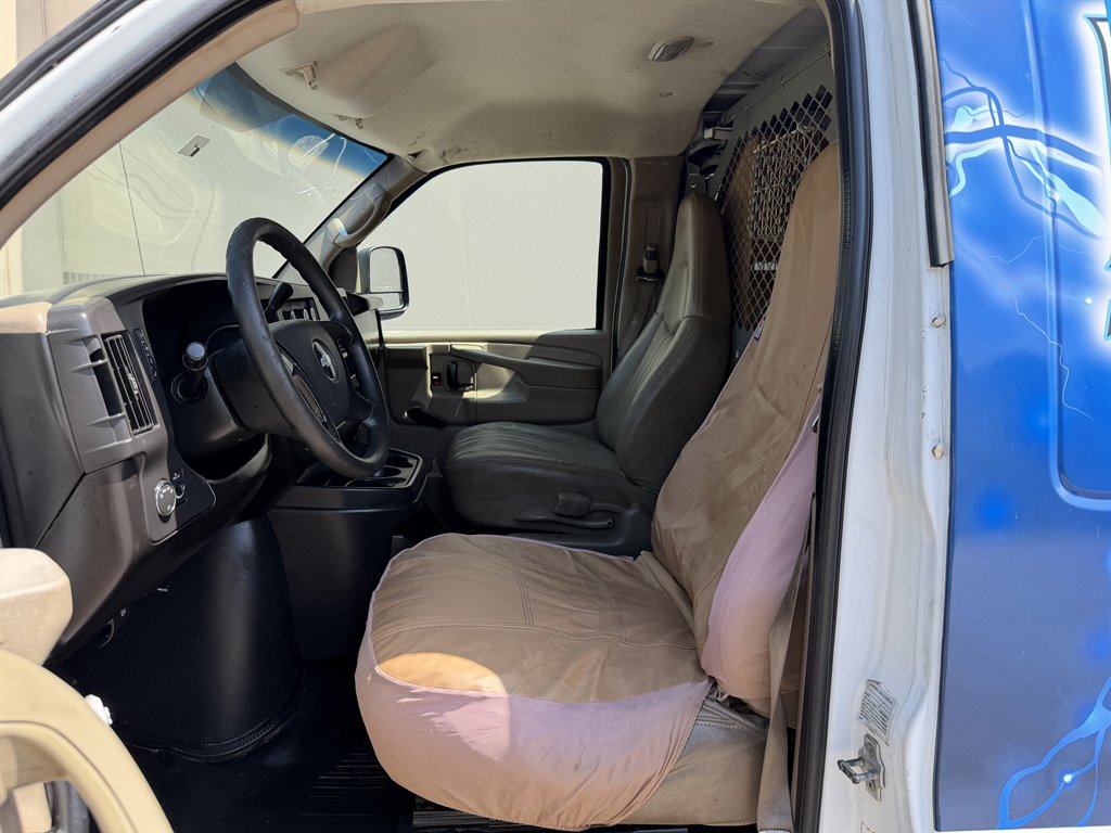 2008 Chevrolet Express - $3,999