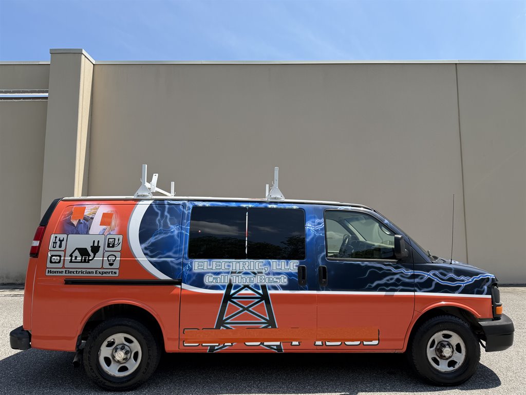 2008 Chevrolet Express - $3,999