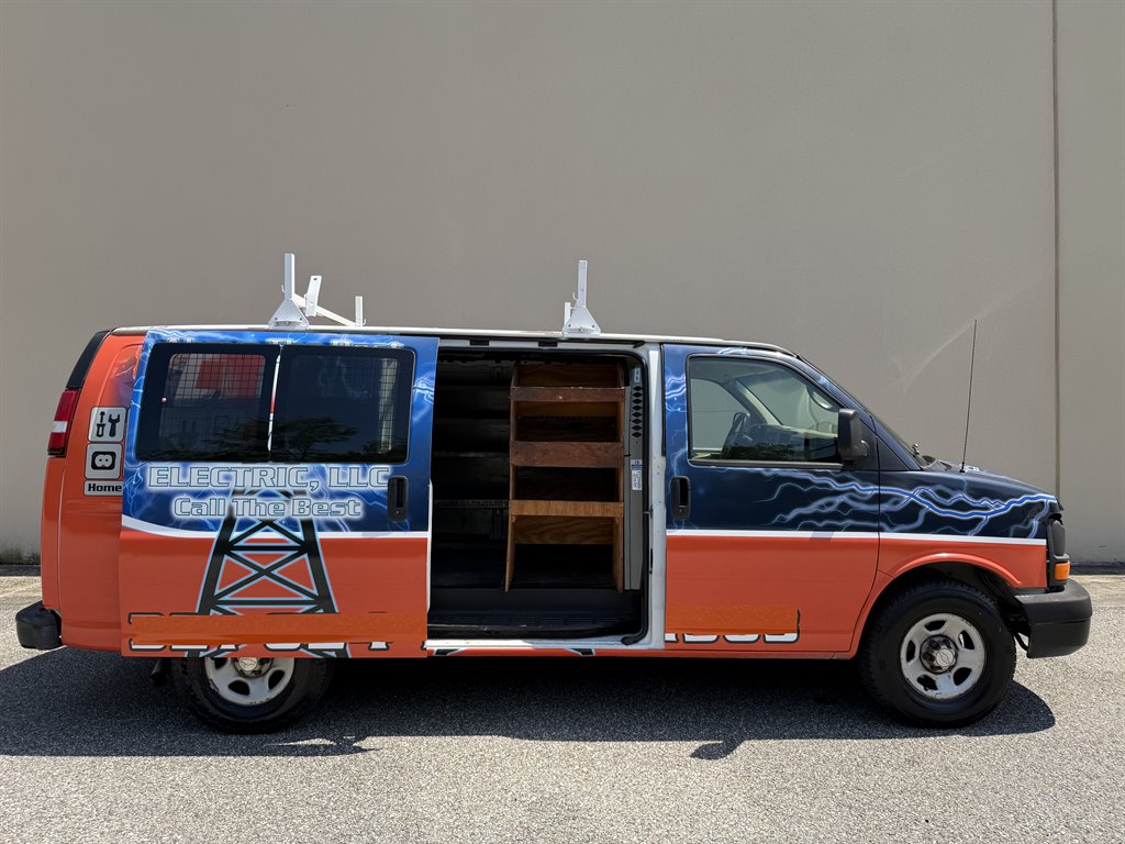 2008 Chevrolet Express - $3,999
